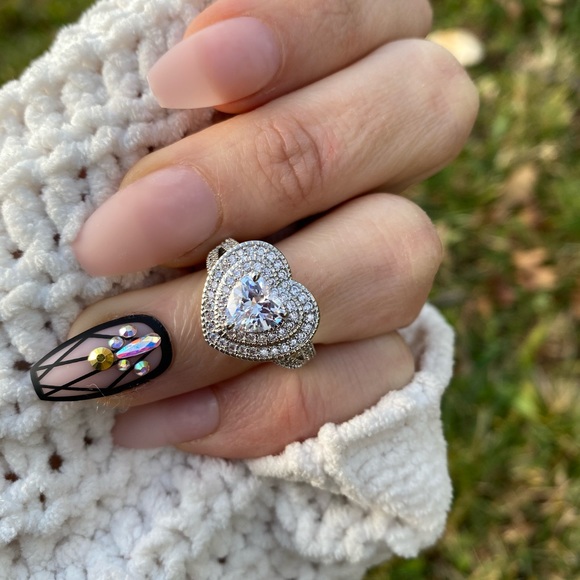 925 Silver Ring Heart Shaped Sapphire WeddingRing - Picture 7 of 15